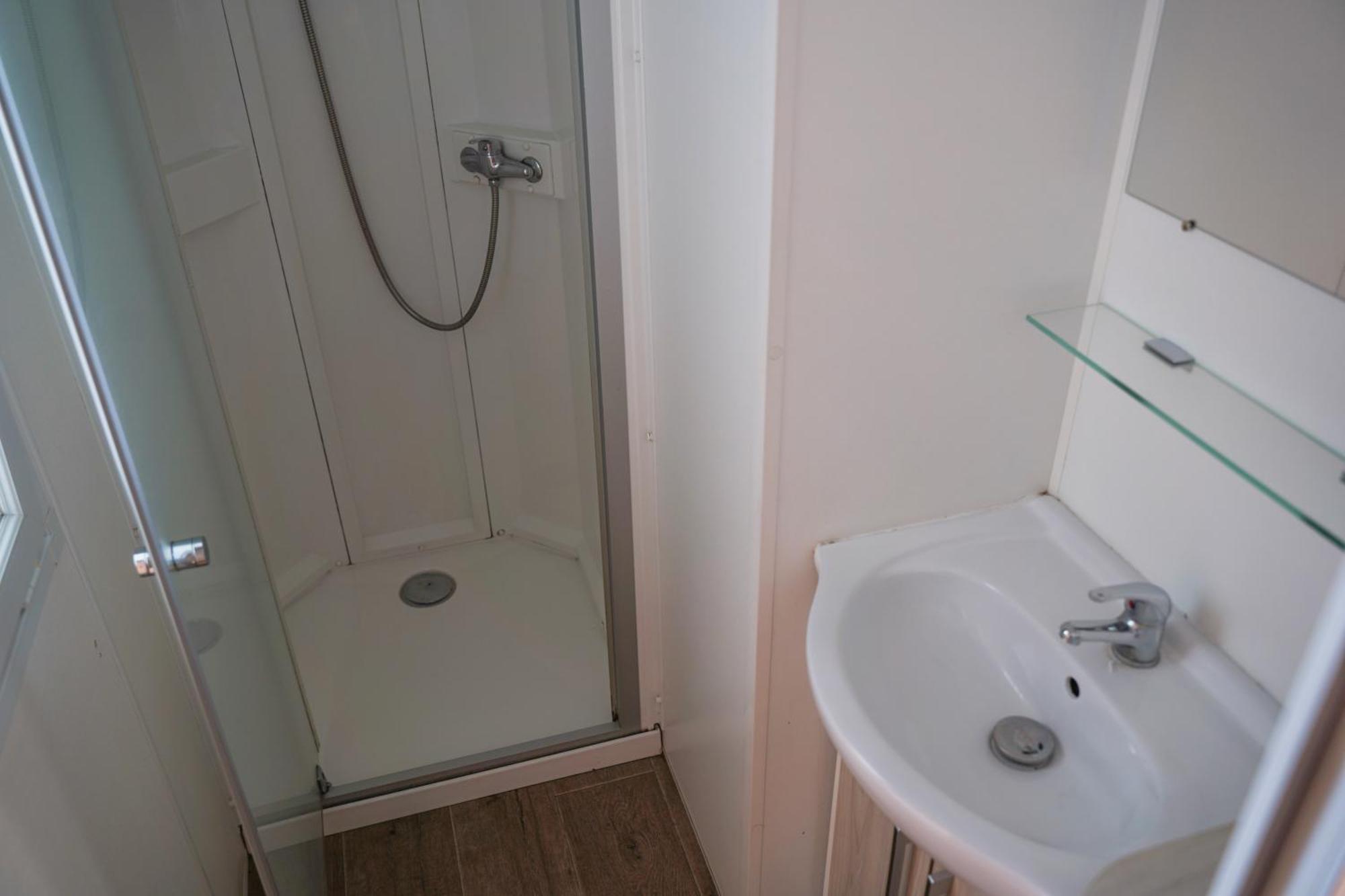 Camping Vila Village Sant Feliu de Buixalleu ภายนอก รูปภาพ