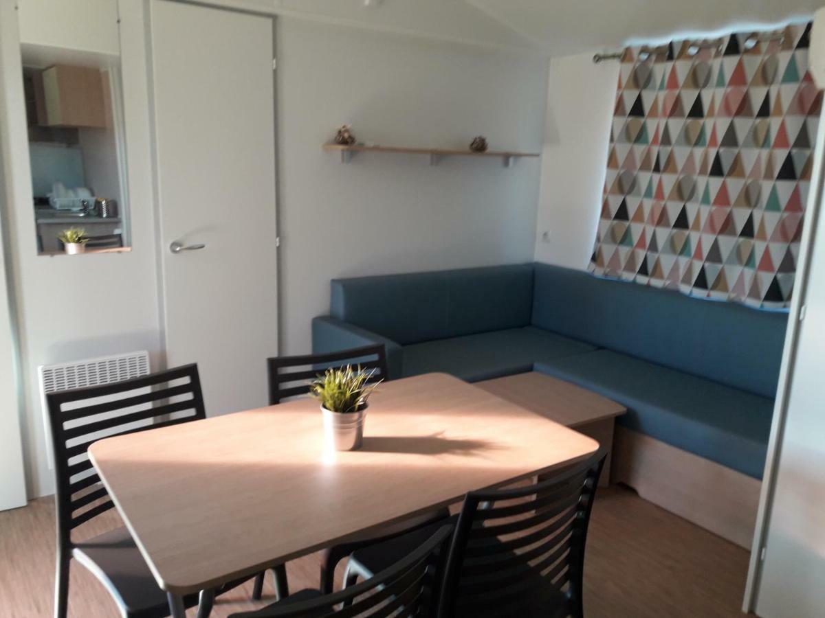 Camping Vila Village Sant Feliu de Buixalleu ภายนอก รูปภาพ