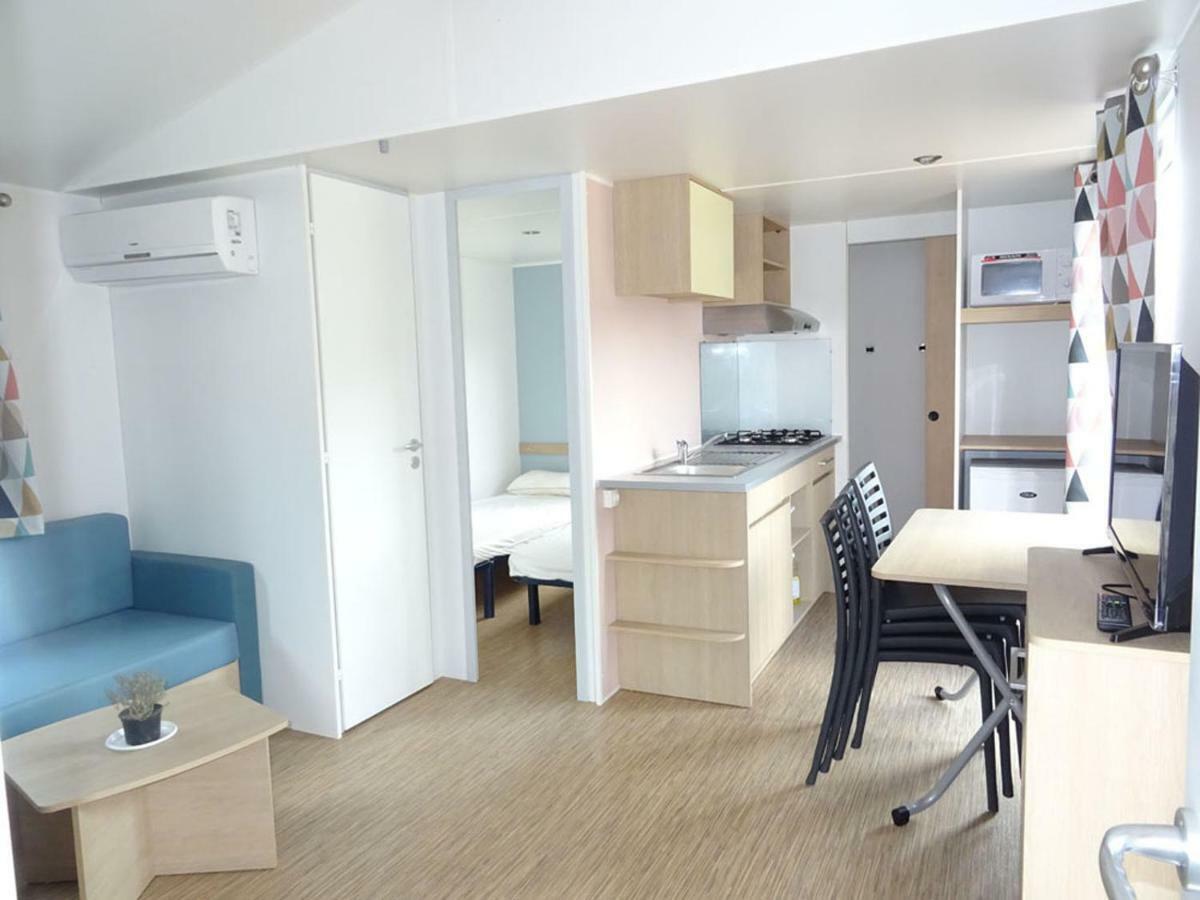 Camping Vila Village Sant Feliu de Buixalleu ภายนอก รูปภาพ